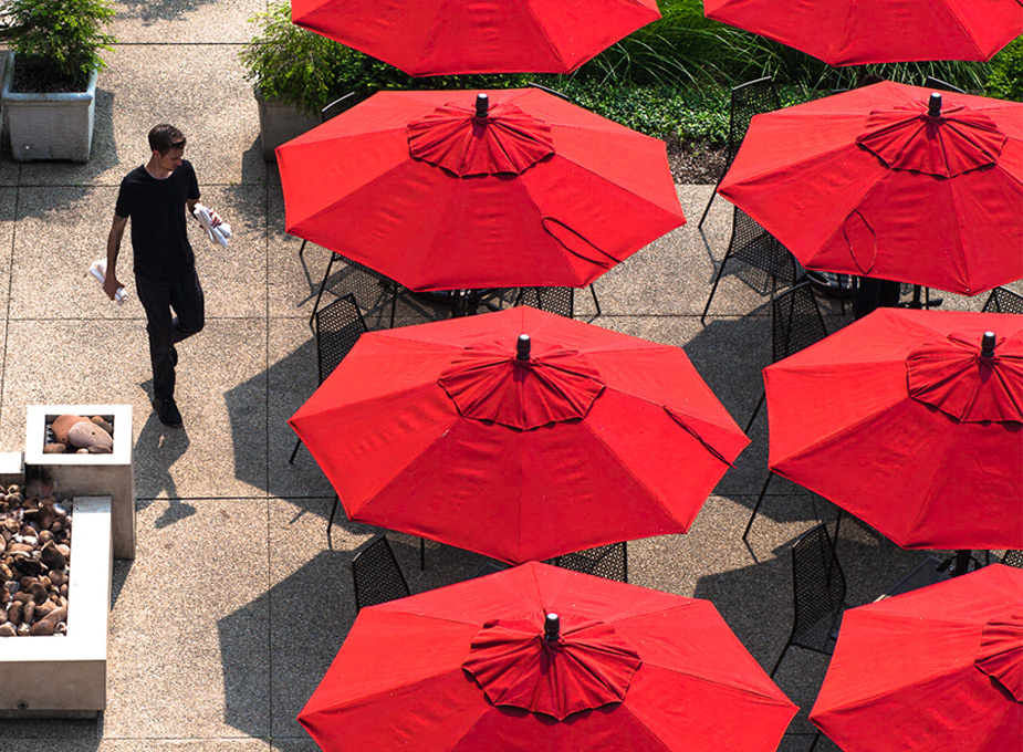 Careers-Outdoor-Patio-Harbor-Grand-Hotel-925x680