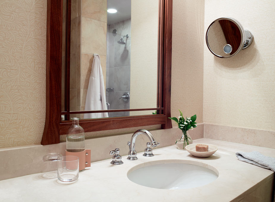 Accommodations-Village-View-Suite-Bathroom-Harbor-View-925x680 Village View One-Bedroom Suite, perfect for longer stays, groups and families.